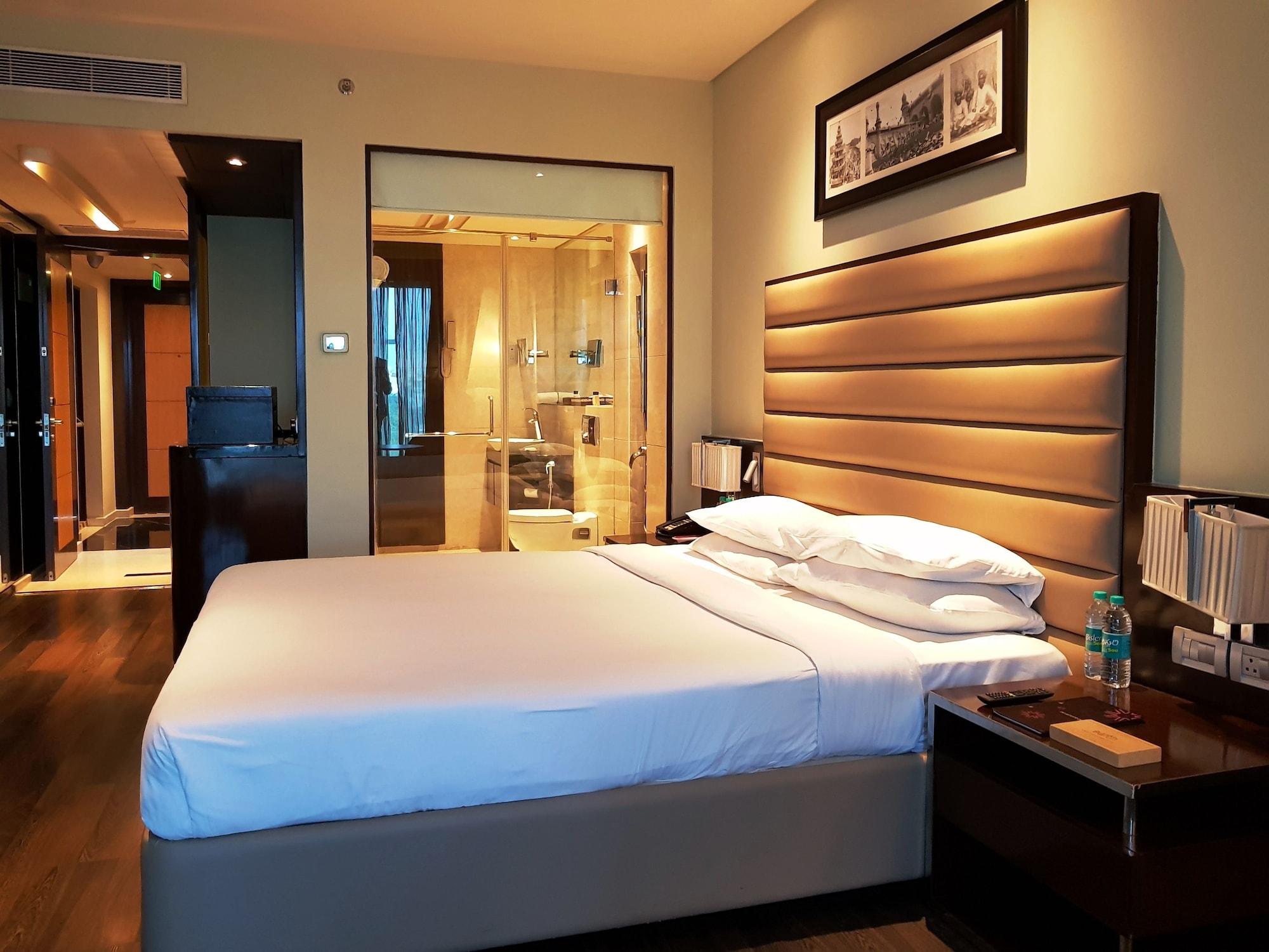 Vivanta Hyderabad, Begumpet Dış mekan fotoğraf A room at the Taj Bengal