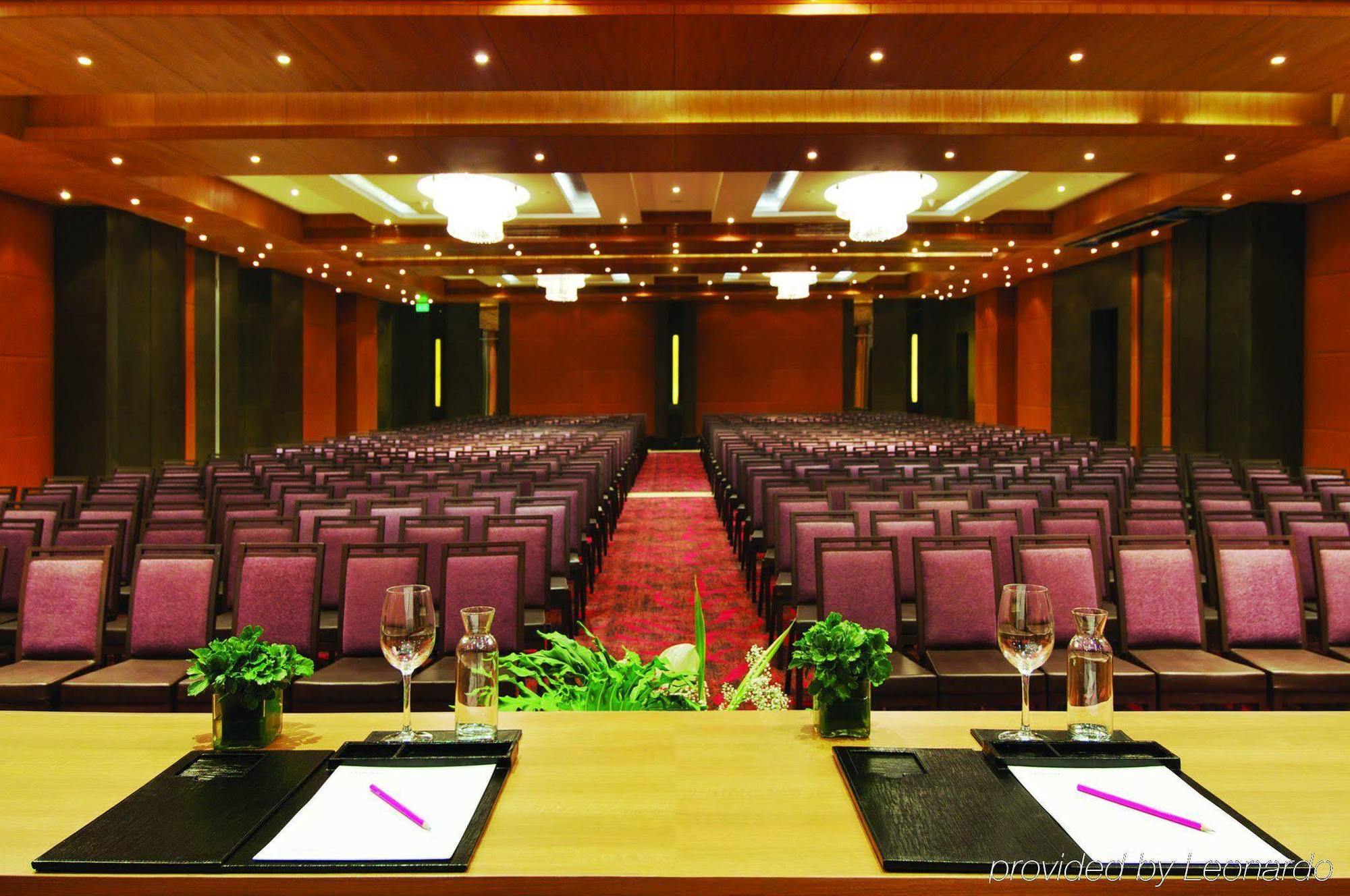 Vivanta Hyderabad, Begumpet Konforlar fotoğraf The Grand Ballroom